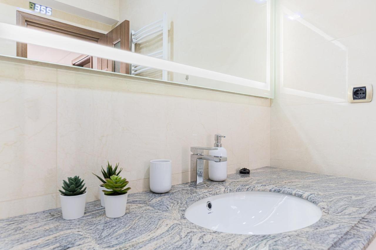 Isaran 2D4E Apartment Brasov Ngoại thất bức ảnh