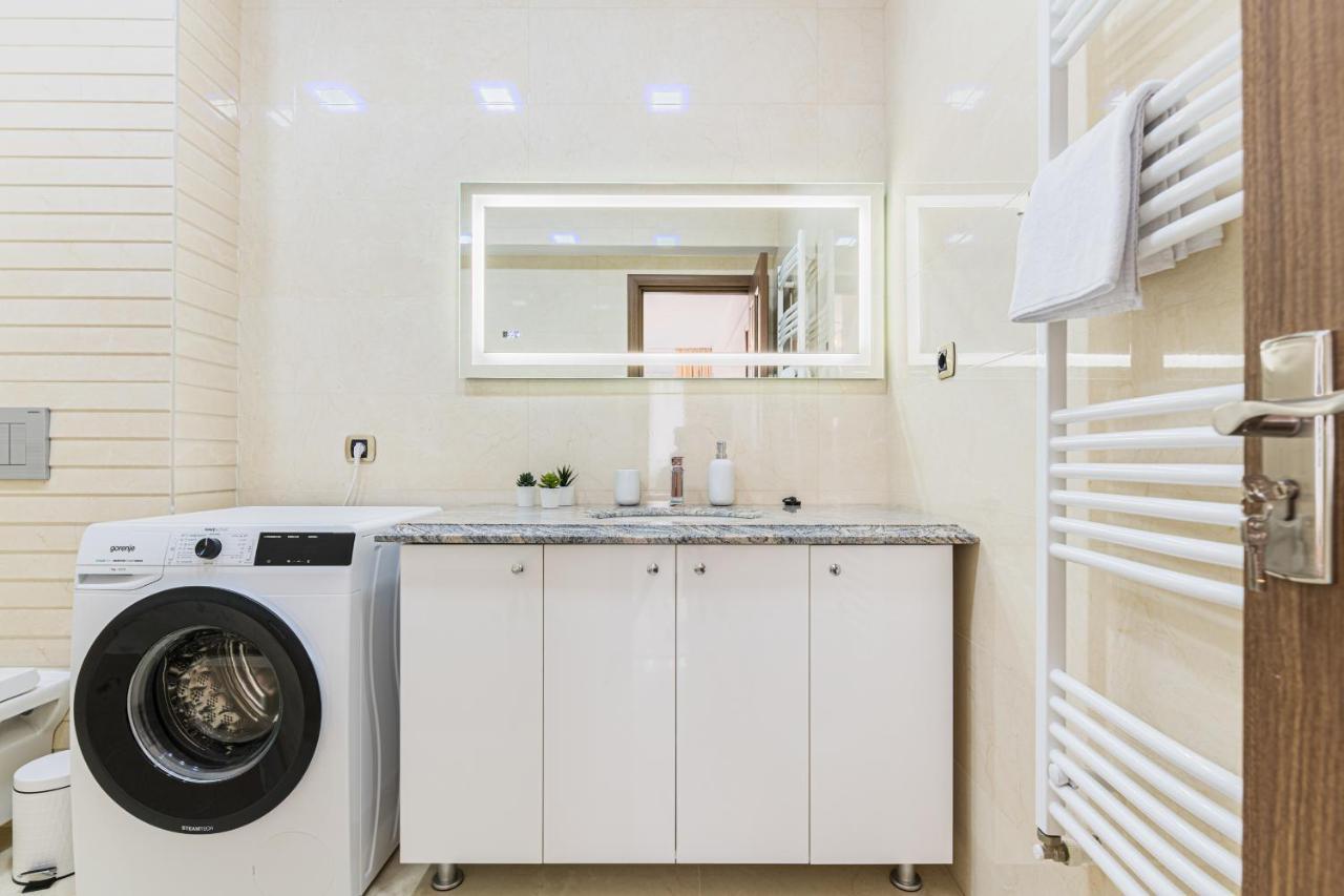 Isaran 2D4E Apartment Brasov Ngoại thất bức ảnh