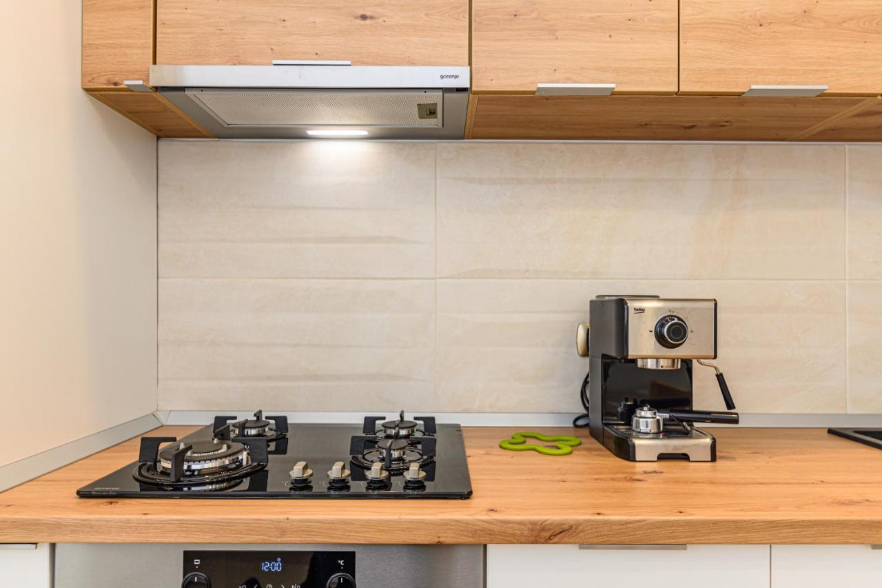 Isaran 2D4E Apartment Brasov Ngoại thất bức ảnh