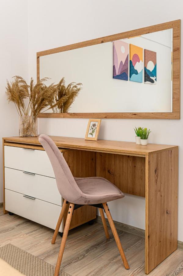Isaran 2D4E Apartment Brasov Ngoại thất bức ảnh